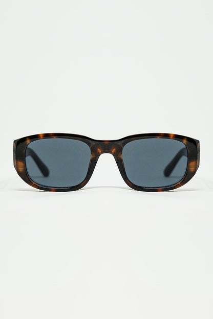 Q2 Oval Sunglasses with High Gloss Transparent Frames in brown