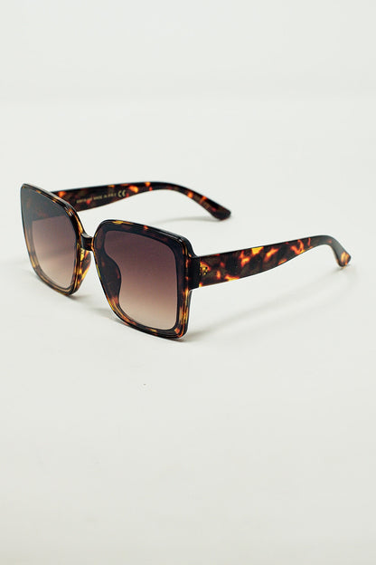 Oversized square Cat Eye Sunglasess in Brown
