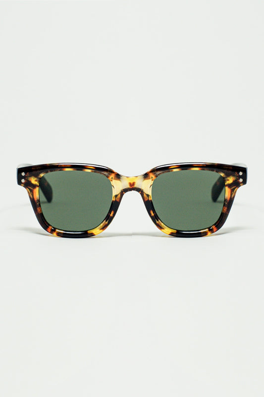 Q2 Polarised Sunglasses with dark Lens With Tortoise Sheel Frame