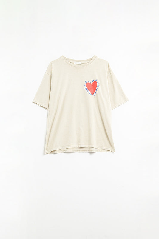 Q2 Relaxed beige T-shirt featuring a heart design on both the front and back