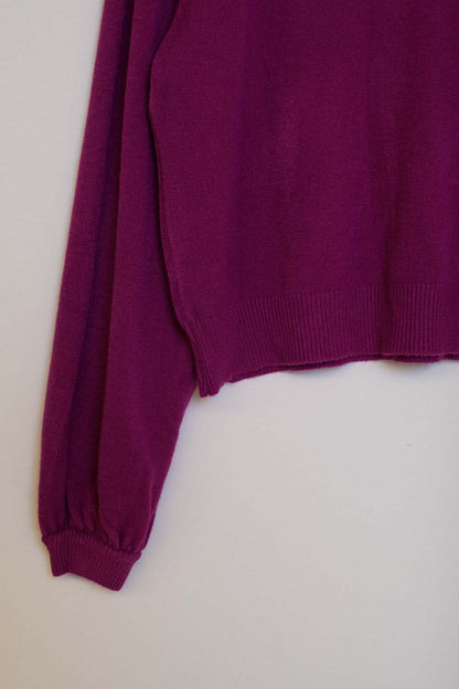 relaxed style aubergine jumper with balloon sleeves
