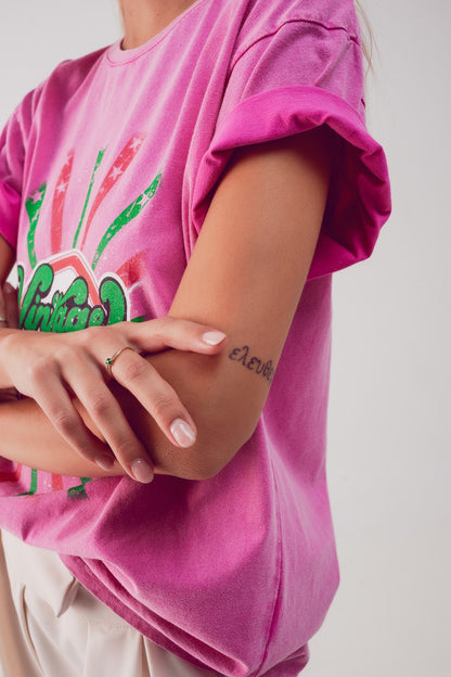 Relaxed t shirt with pink Vintage Queens graphic print
