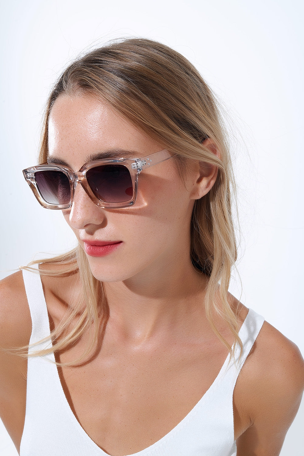 Retro style thick square translucent frame sunglasses