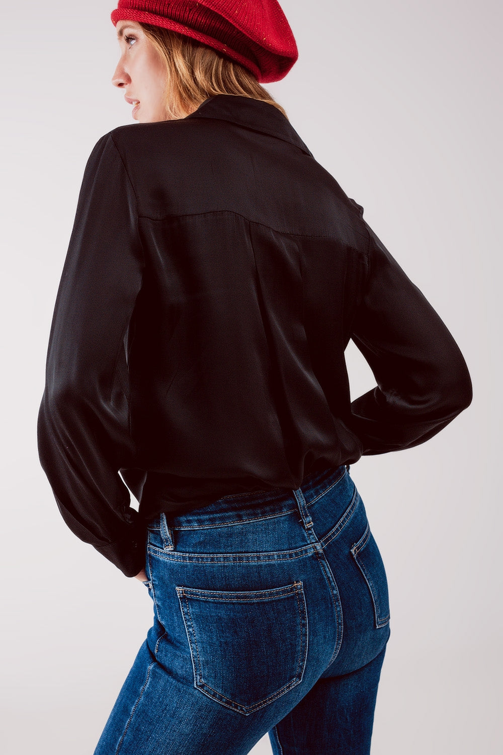 Satin shirt in black