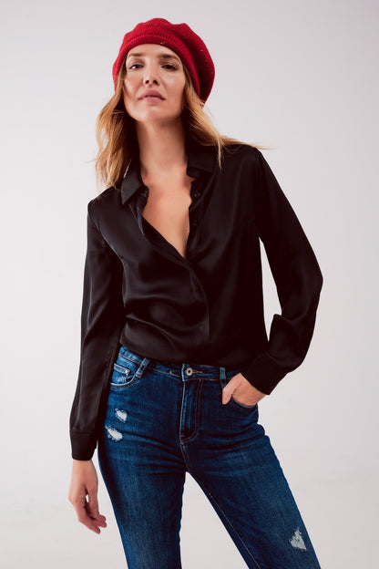 Satin shirt in black