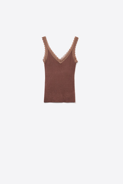 Q2 Scoop Neck Lace knitted Trim Tank Top in Chocolate Brown