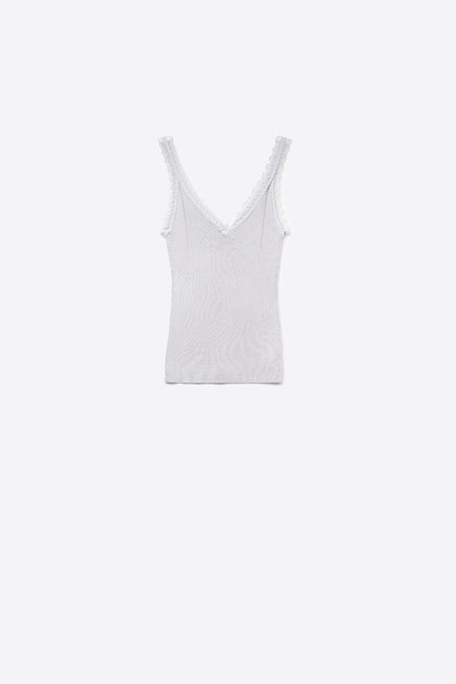 Q2 Scoop Neck Lace knitted Trim Tank Top in Grey