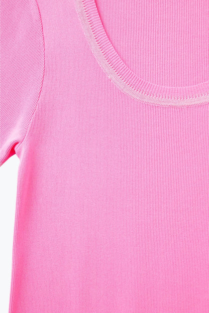 Short Sleeve sweater In pink With Silver Seam at Round Neck