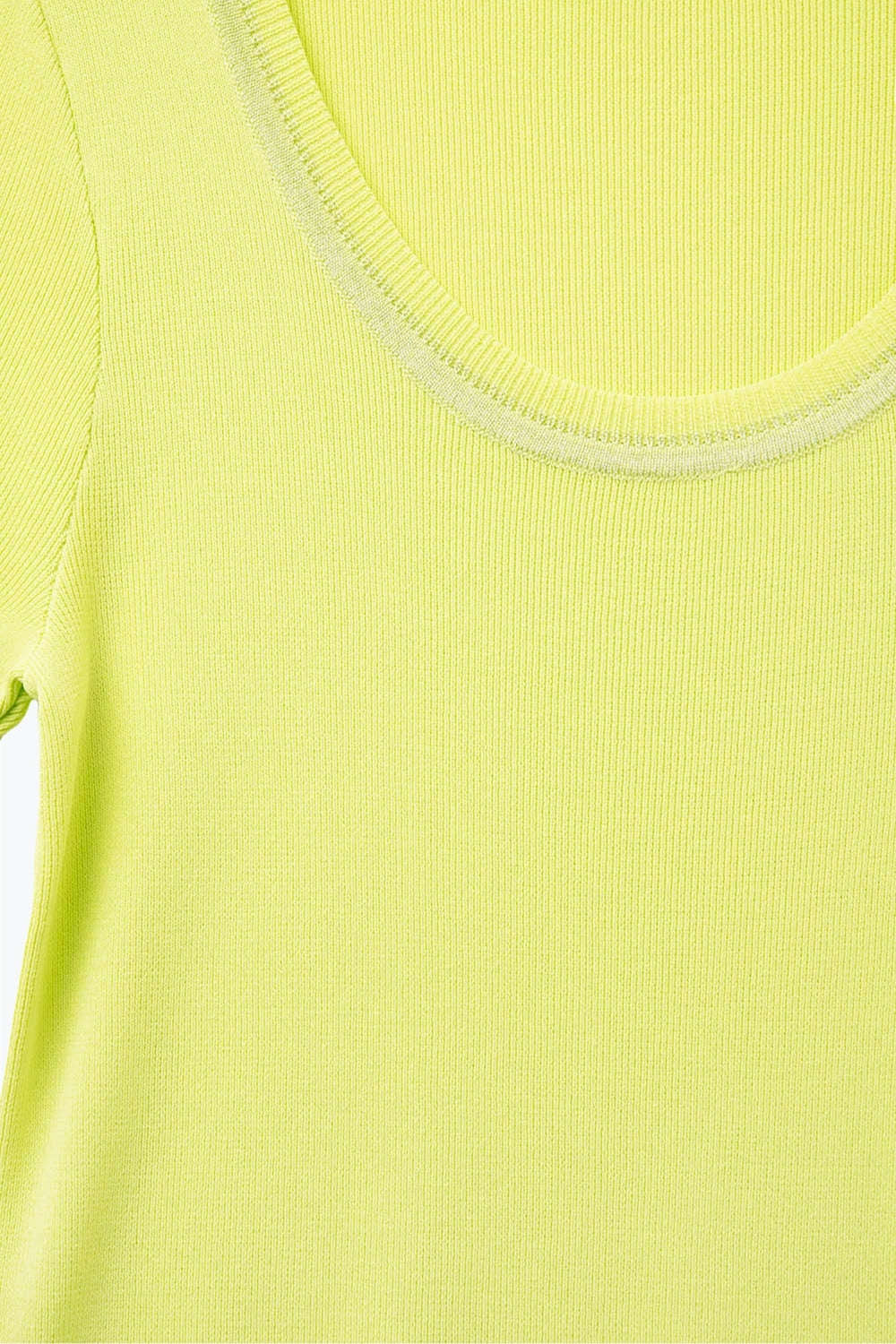 Short Sleeve sweater In yellow With Silver Seam at Round Neck