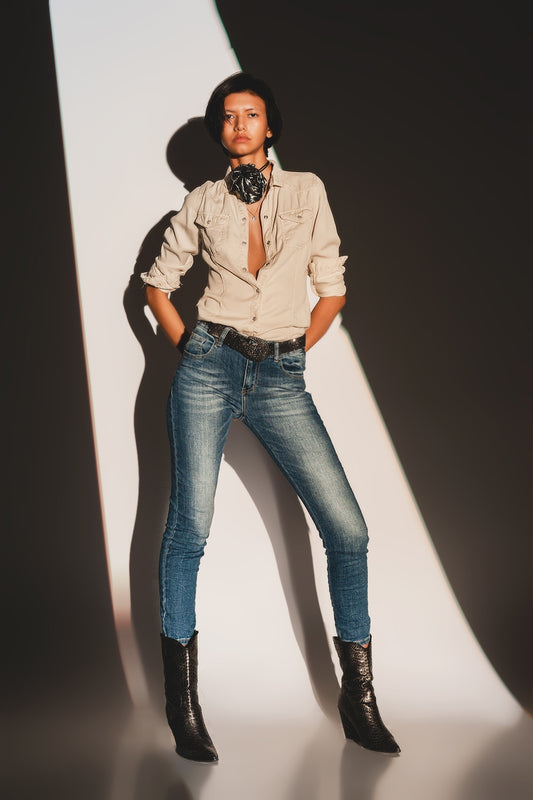 Q2 Skinny jeans in distressed blue