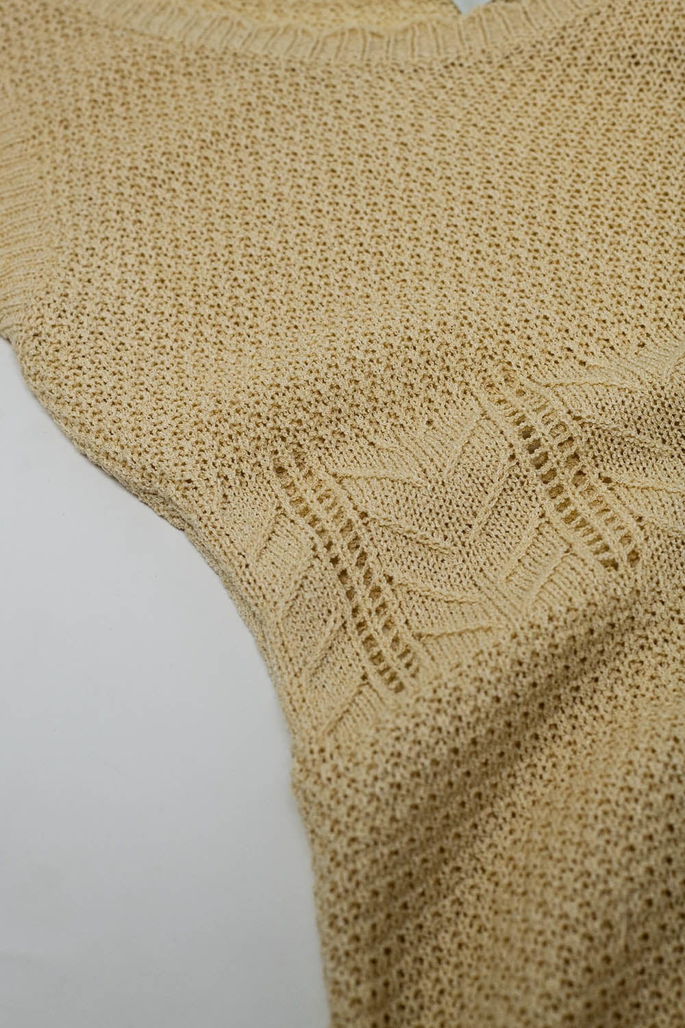 Sleeveless beige knit midi dress with round neck