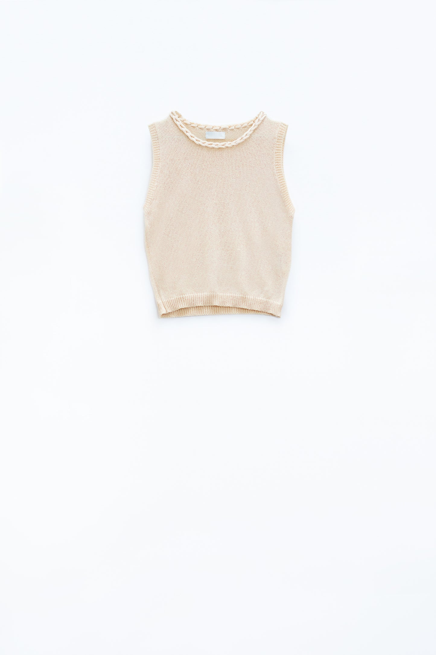 Q2 Sleeveless beige Sweater With Crew Neckline And Braid Detail At Neckline