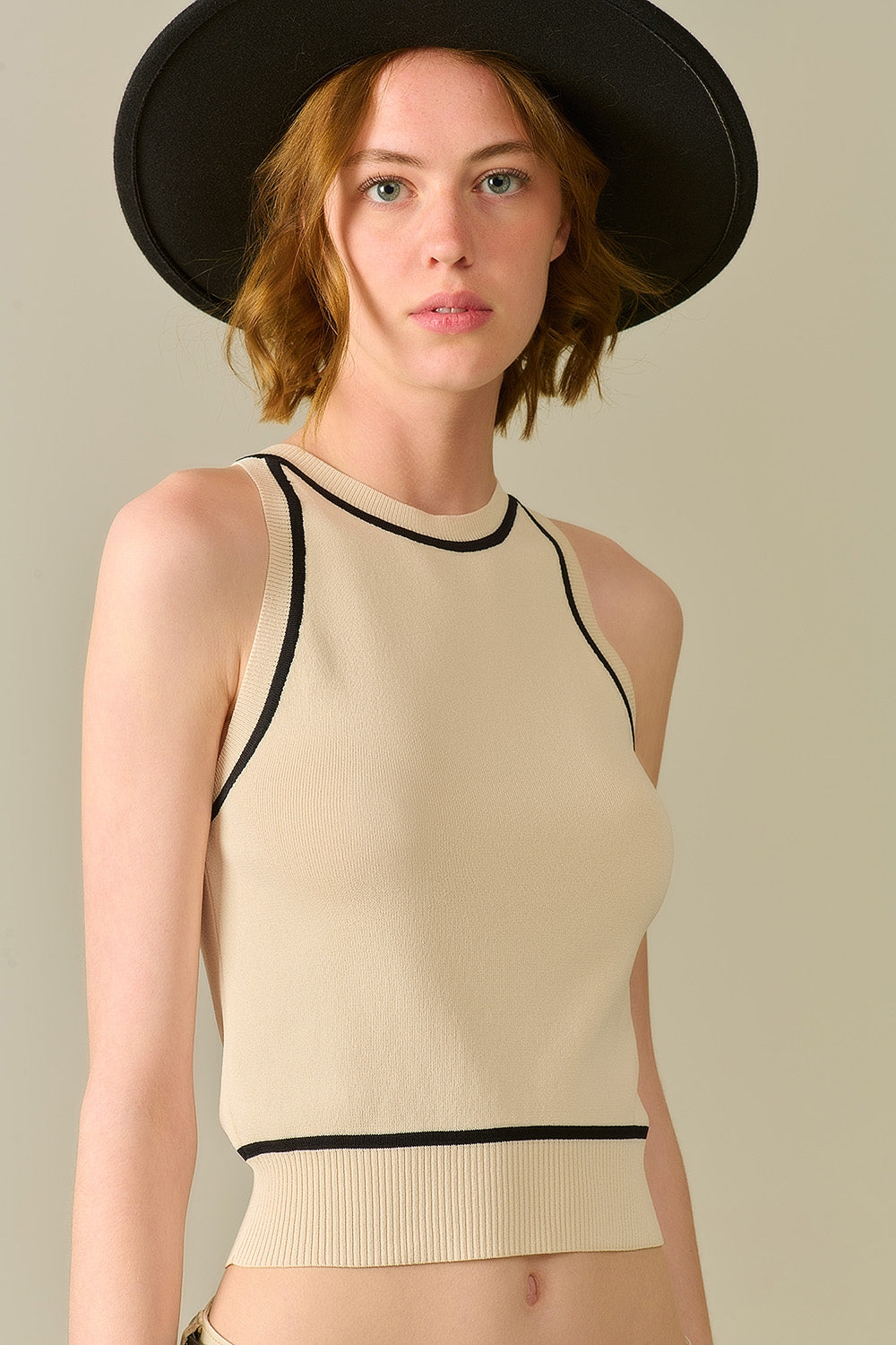 Sleeveless Sweater In Beige Featuring detail Black Lines