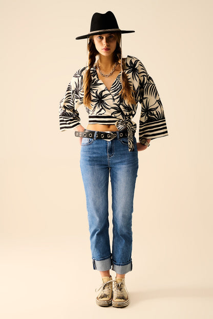 Straight Hem denim Elastic jeans in Medium Wash