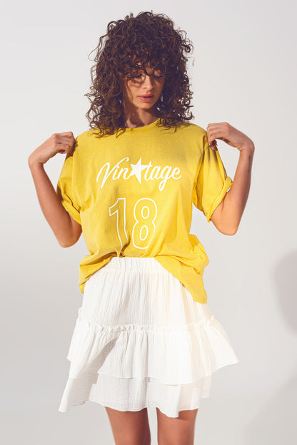 T-Shirt with Vintage 18 Text in yellow