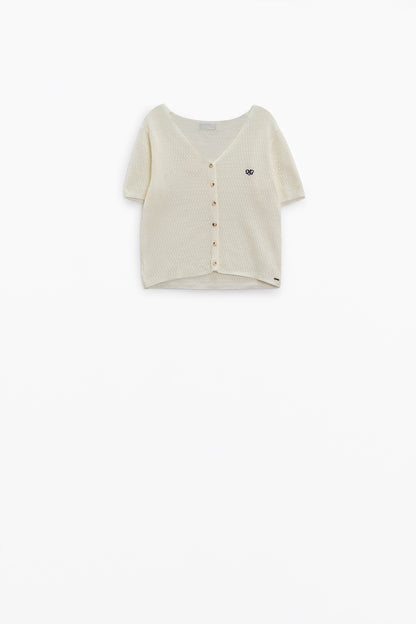 White cardigan with short sleeves and front closure with button