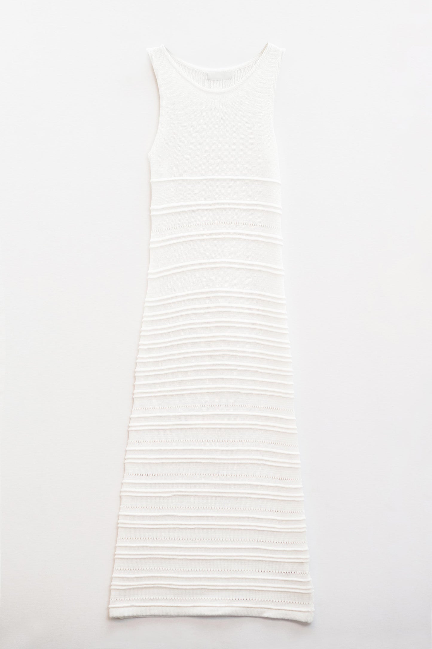 Q2 White Maxi Crochet Sleeveless Knitted Dress
