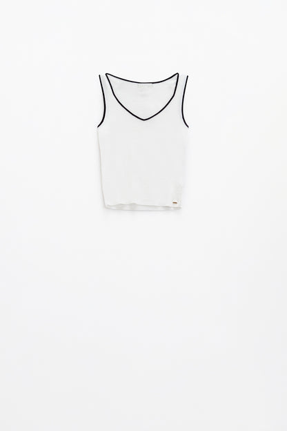 White Sleeveless Top With Crew Neckline Neckline And Black Trim