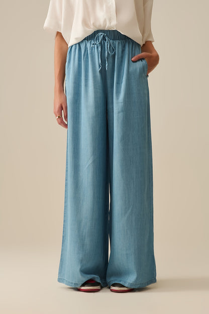 Q2 Wide Leg Tencel Pants in blue